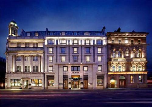 The College Green Dublin Hotel, Autograph Collection reception